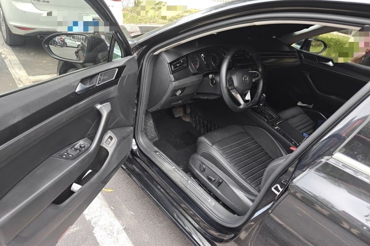 Used Volkswagen Magotan 2020 330TSI DSG Leading Model Driver Seat