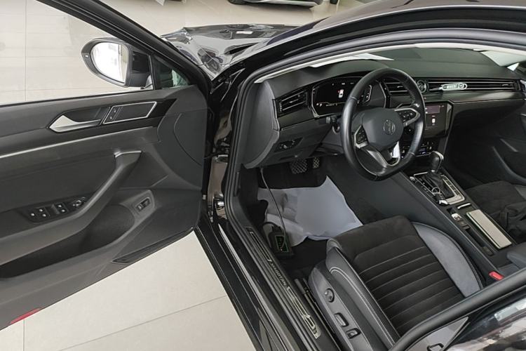 Used Volkswagen Magotan 2020 330TSI DSG Luxury Edition Driver Seat