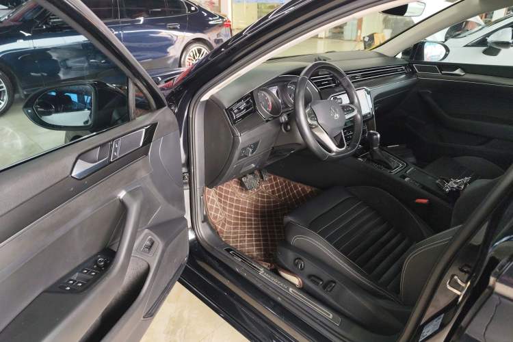 Used Volkswagen Magotan 2020 330TSI DSG Leading Model Driver Seat