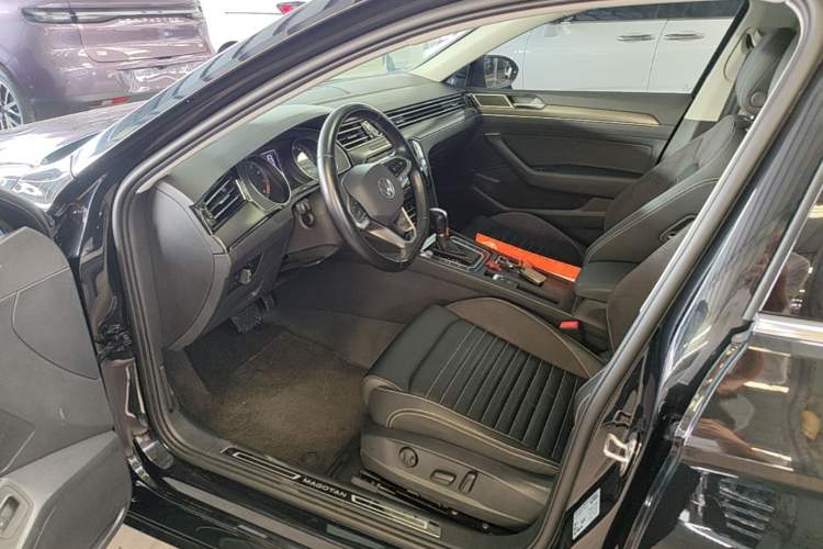 Used Volkswagen Magotan 2020 330TSI DSG Leading Model Driver Seat