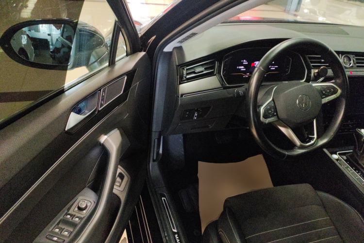 Used Volkswagen Magotan 2020 330TSI DSG Luxury Edition Driver Seat
