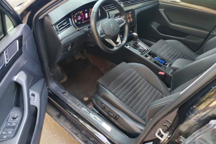 Used Volkswagen Magotan 2020 330TSI DSG Luxury Edition Driver Seat