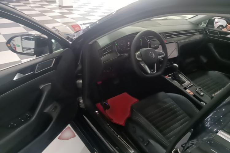 Used Volkswagen Magotan 2020 330TSI DSG Luxury Edition Driver Seat