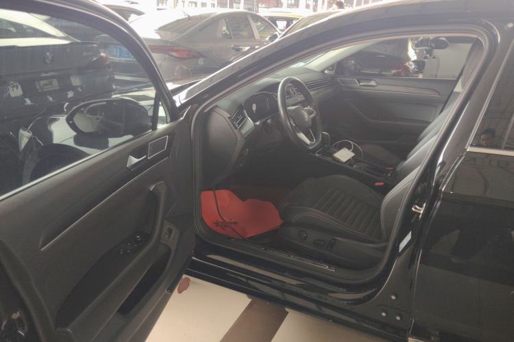 Used Volkswagen Magotan 2020 330TSI DSG Leading Model Driver Seat
