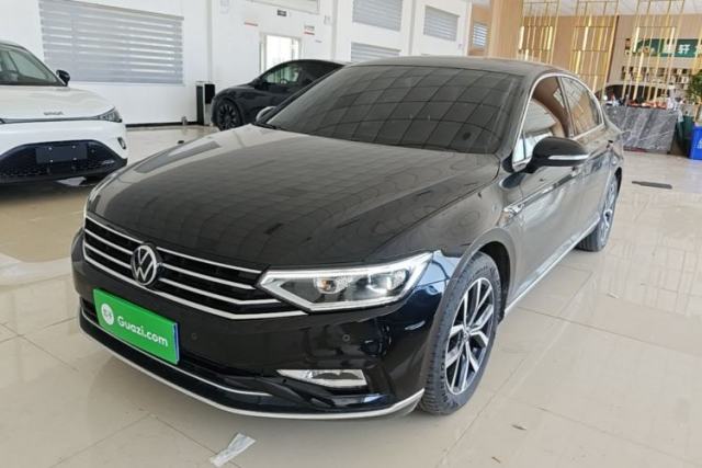 Ojetý Volkswagen Magotan 2020 330TSI DSG Leading Model
