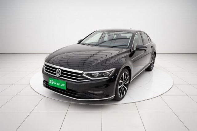 Ojetý Volkswagen Magotan 2020 330TSI DSG Leading Model