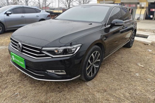 Ojetý Volkswagen Magotan 2020 330TSI DSG Leading Model