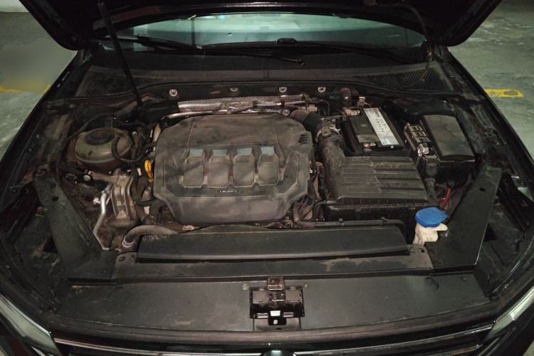 Used Volkswagen Magotan 2020 330TSI DSG Luxury Edition Engine Bay