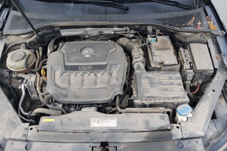 Used Volkswagen Magotan 2020 330TSI DSG Leading Model Engine Bay
