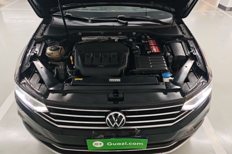 Used Volkswagen Magotan 2020 330TSI DSG Leading Model Engine Bay