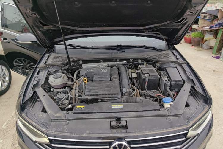 Used Volkswagen Magotan 2020 280TSI DSG Comfort Edition Engine Bay