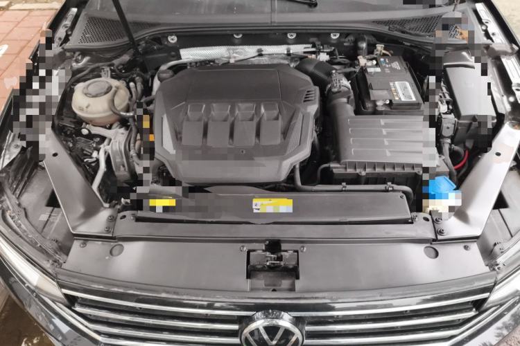 Used Volkswagen Magotan 2020 330TSI DSG Leading Model Engine Bay