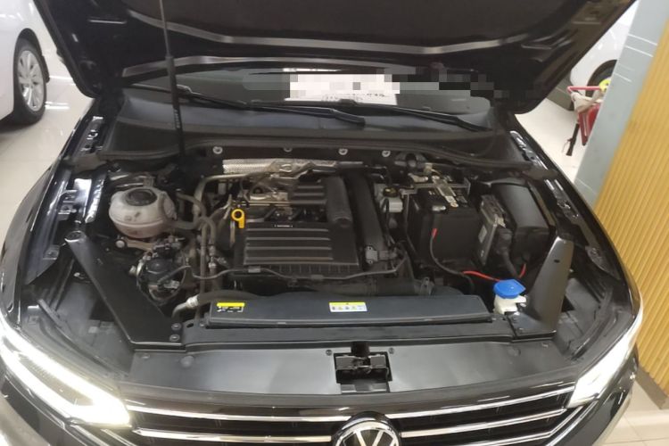 Used Volkswagen Magotan 2020 280TSI DSG Comfort Edition Engine Bay