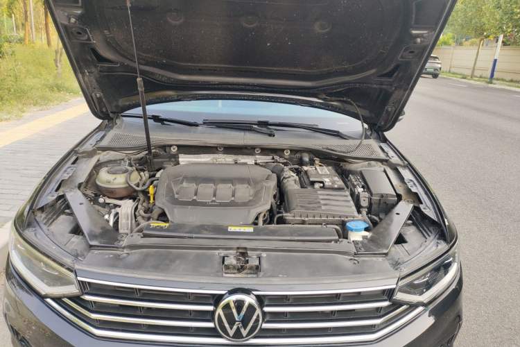 Used Volkswagen Magotan 2020 330TSI DSG Luxury Edition Engine Bay