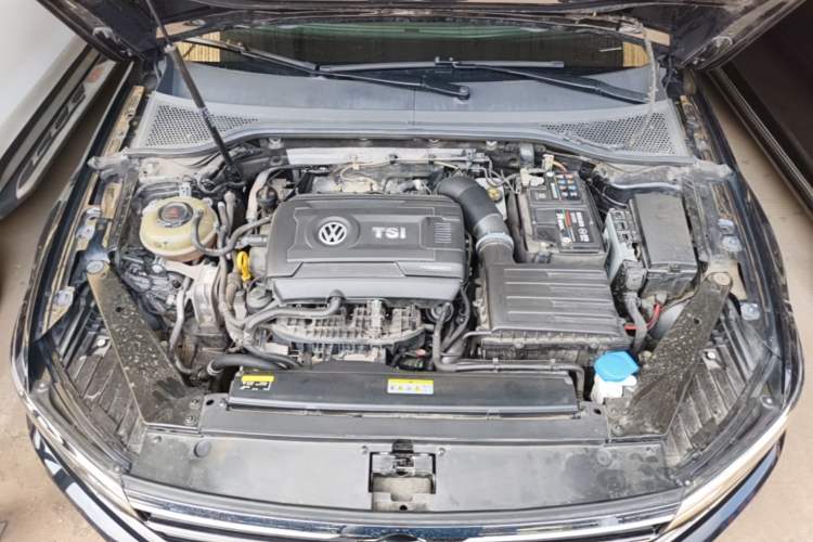 Used Volkswagen Magotan 2020 380TSI DSG Luxury Version Engine Bay
