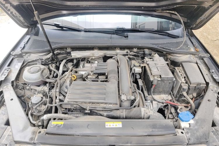 Used Volkswagen Magotan 2020 280TSI DSG Comfort Edition Engine Bay