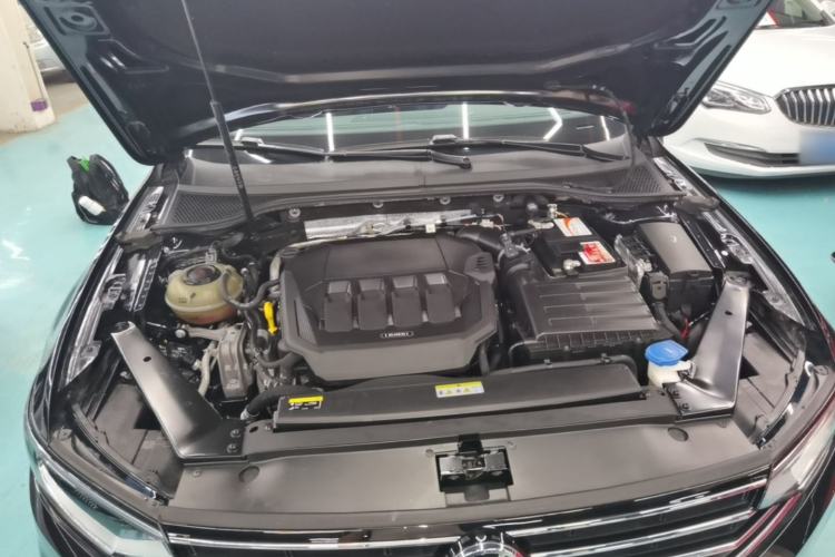 Used Volkswagen Magotan 2020 330TSI DSG Luxury Edition Engine Bay