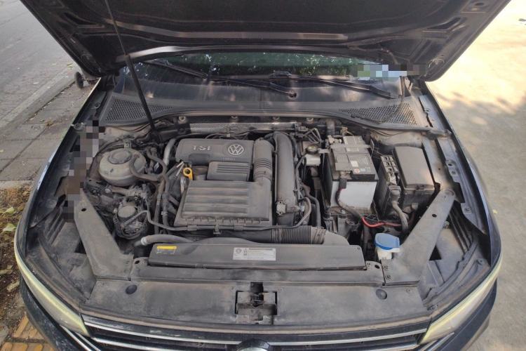 Used Volkswagen Magotan 2020 280TSI DSG Comfort Edition Engine Bay