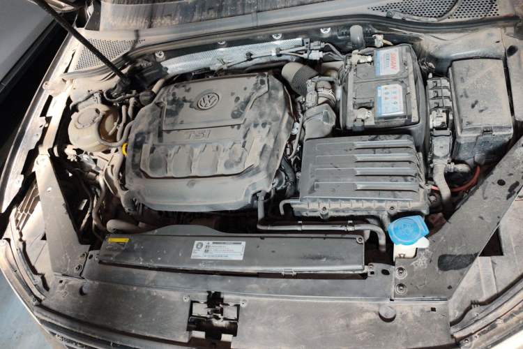 Used Volkswagen Magotan 2020 330TSI DSG Luxury Edition Engine Bay
