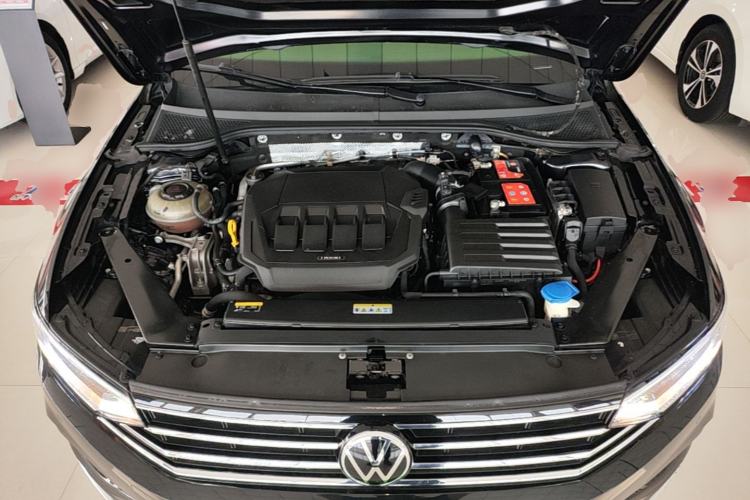 Used Volkswagen Magotan 2020 330TSI DSG Luxury Edition Engine Bay