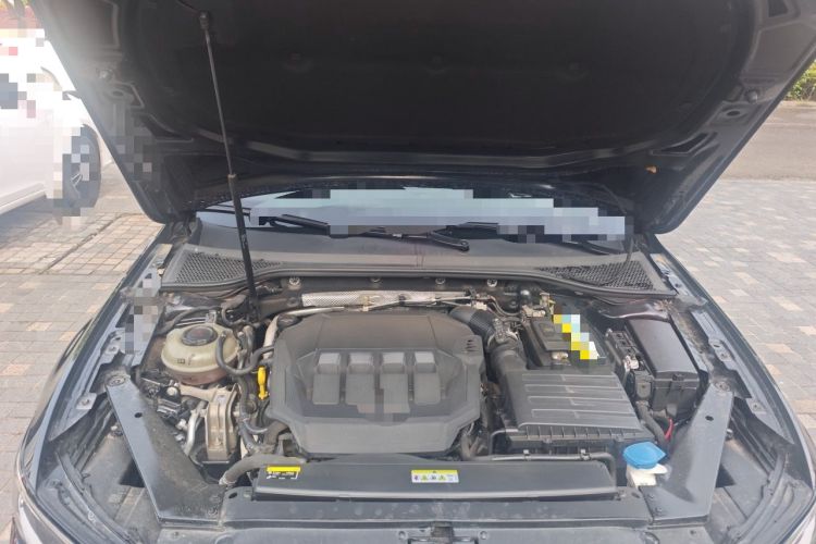 Used Volkswagen Magotan 2020 330TSI DSG Leading Model Engine Bay