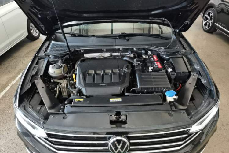Used Volkswagen Magotan 2020 330TSI DSG Luxury Edition Engine Bay