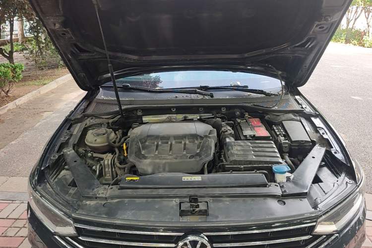 Used Volkswagen Magotan 2020 330TSI DSG Luxury Edition Engine Bay