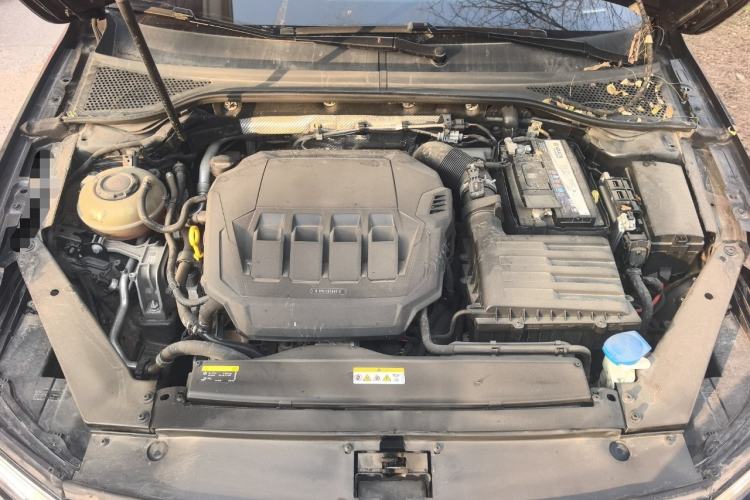 Used Volkswagen Magotan 2020 330TSI DSG Leading Model Engine Bay