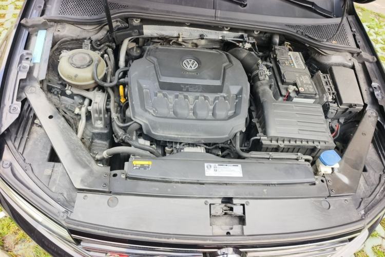 Used Volkswagen Magotan 2020 330TSI DSG Luxury Edition Engine Bay