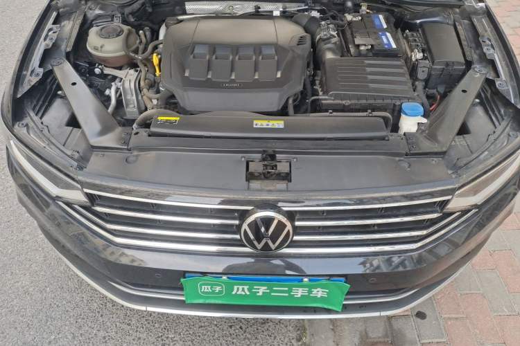 Used Volkswagen Magotan 2020 330TSI DSG Leading Model Engine Bay