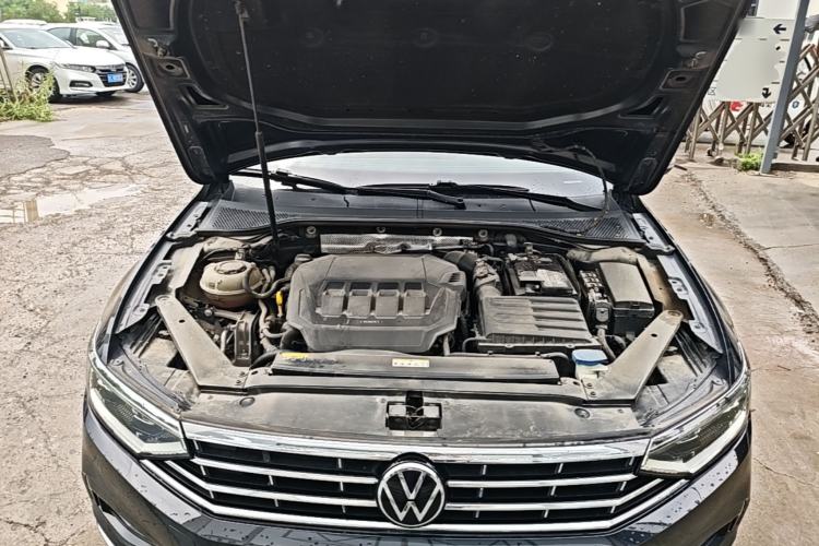 Used Volkswagen Magotan 2020 330TSI DSG Luxury Edition Engine Bay