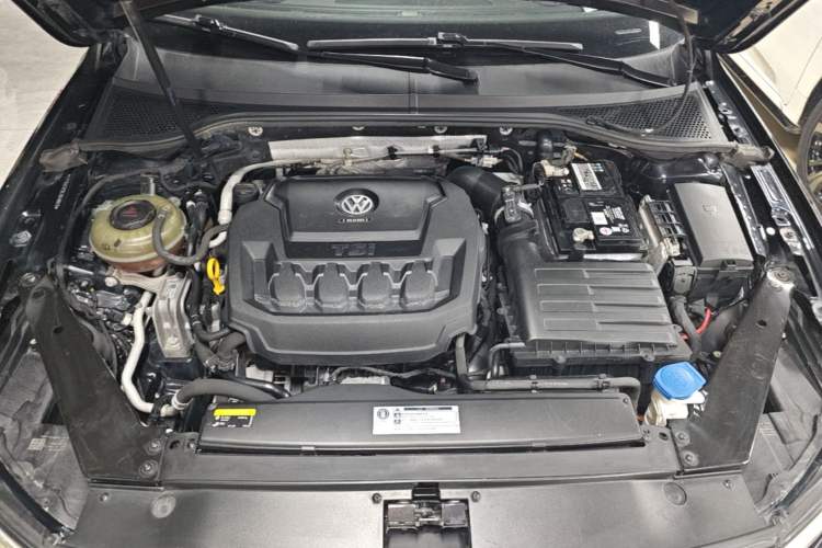 Used Volkswagen Magotan 2020 330TSI DSG Luxury Edition Engine Bay