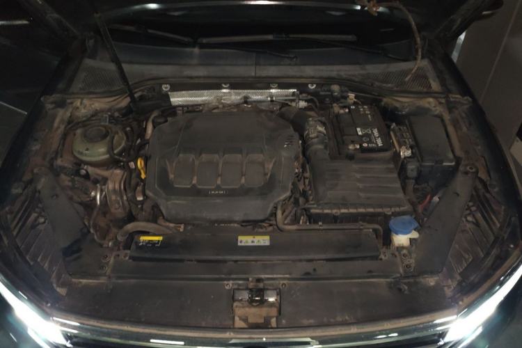 Used Volkswagen Magotan 2020 330TSI DSG Luxury Edition Engine Bay