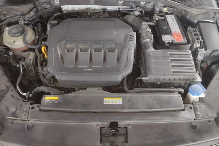 Used Volkswagen Magotan 2020 330TSI DSG Luxury Edition Engine Bay