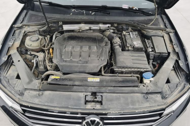 Used Volkswagen Magotan 2020 330TSI DSG Leading Model Engine Bay