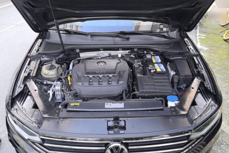Used Volkswagen Magotan 2020 330TSI DSG Luxury Edition Engine Bay