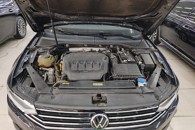 Used Volkswagen Magotan 2020 330TSI DSG Luxury Edition Engine Bay