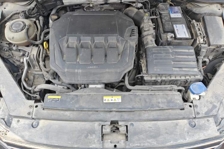 Used Volkswagen Magotan 2020 330TSI DSG Leading Model Engine Bay