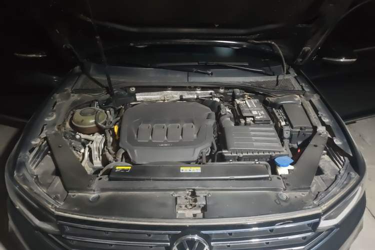 Used Volkswagen Magotan 2020 330TSI DSG Luxury Edition Engine Bay