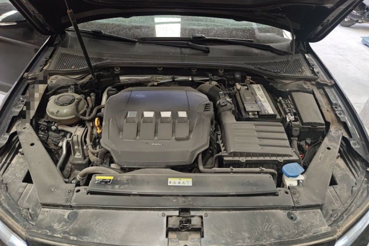 Used Volkswagen Magotan 2020 330TSI DSG Luxury Edition Engine Bay