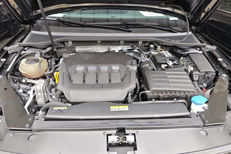 Used Volkswagen Magotan 2020 330TSI DSG Luxury Edition Engine Bay
