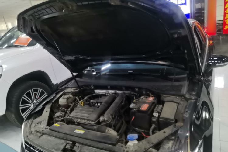 Used Volkswagen Magotan 2020 280TSI DSG Leading Edition Engine Bay