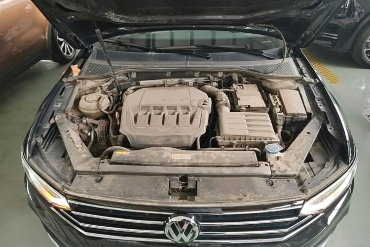 Used Volkswagen Magotan 2020 330TSI DSG Luxury Edition Engine Bay