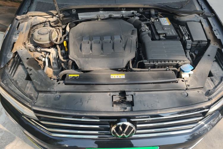Used Volkswagen Magotan 2020 330TSI DSG Luxury Edition Engine Bay