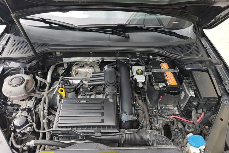 Used Volkswagen Magotan 2020 280TSI DSG Leading Edition Engine Bay