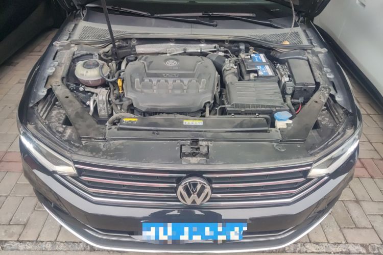 Used Volkswagen Magotan 2020 330TSI DSG Leading Model Engine Bay
