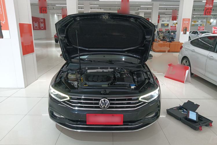 Used Volkswagen Magotan 2020 330TSI DSG Luxury Edition Engine Bay