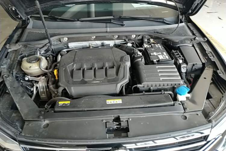 Used Volkswagen Magotan 2020 330TSI DSG Luxury Edition Engine Bay