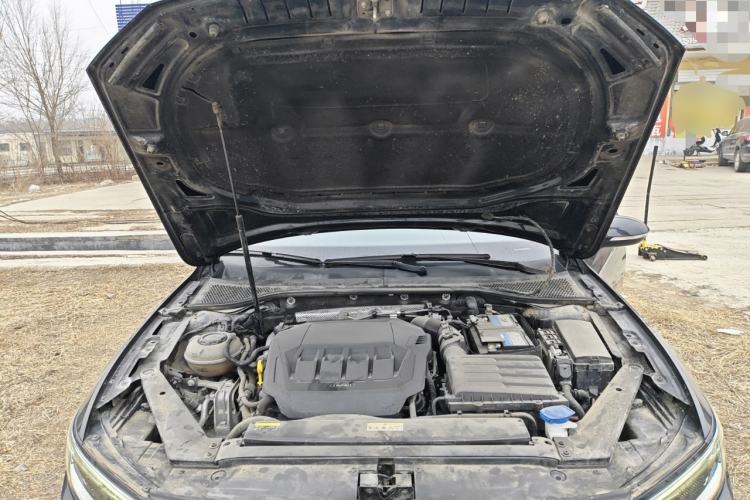 Used Volkswagen Magotan 2020 330TSI DSG Leading Model Engine Bay