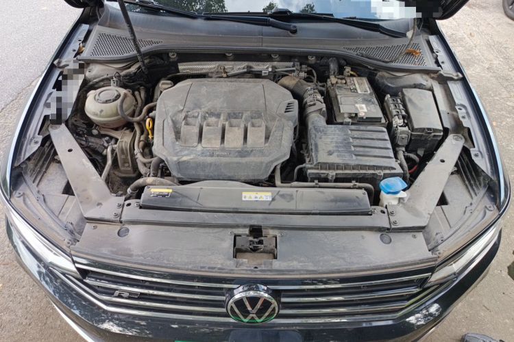 Used Volkswagen Magotan 2020 330TSI DSG Leading Model Engine Bay
